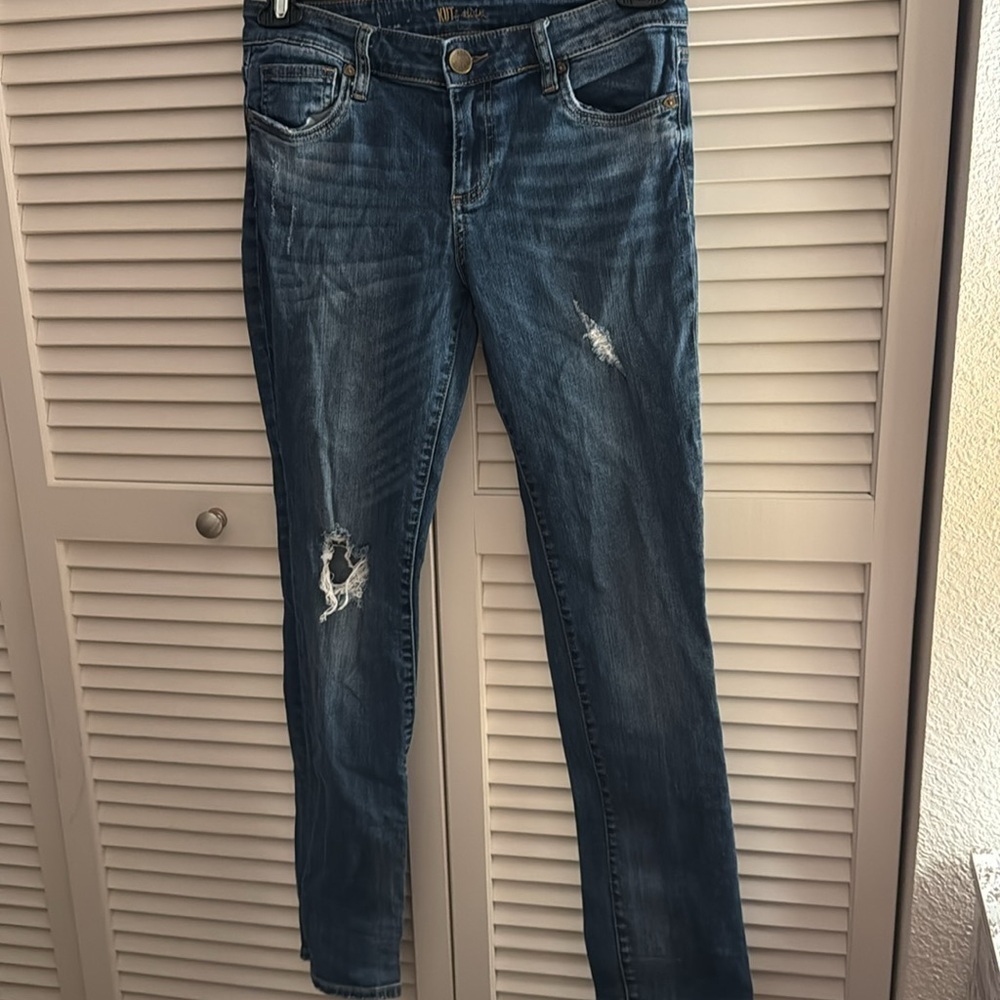 *Final Price* Kut from the Kloth Size 4 Distressed Jeans EUC Designer Celeb - Picture 1 of 6